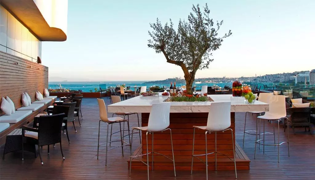 کافه هتل کنراد بسفوروس استانبول